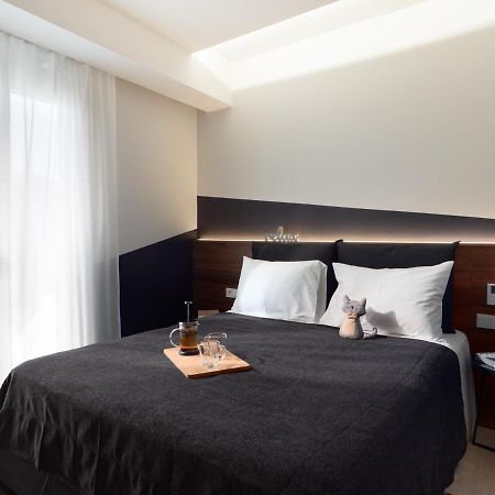The H Experience - Stylish 2Bd Apt With Balcony In Heraklion Center Exteriör bild