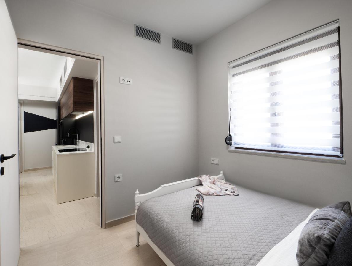 The H Experience - Stylish 2Bd Apt With Balcony In Heraklion Center Exteriör bild